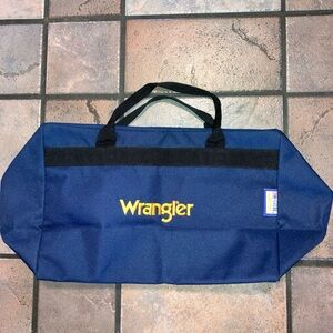 vintage Wrangler by Bucks Bags navy blue duffel bag.